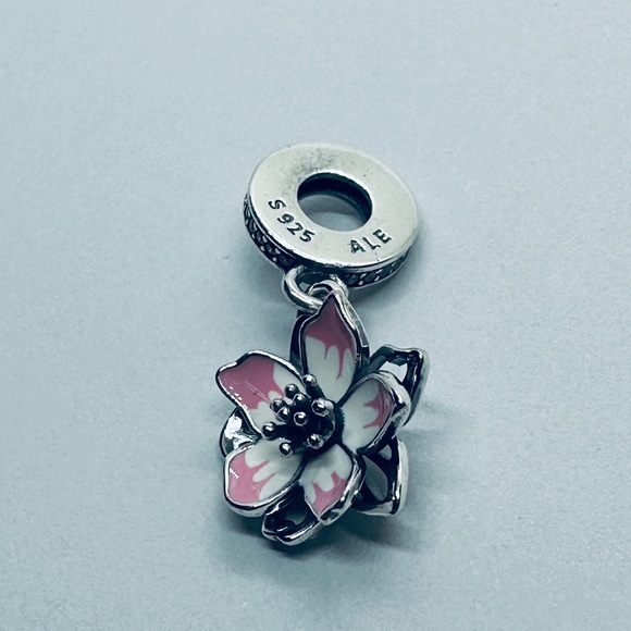 Brand New authentic pandora blossom charm - Picture 4 of 5